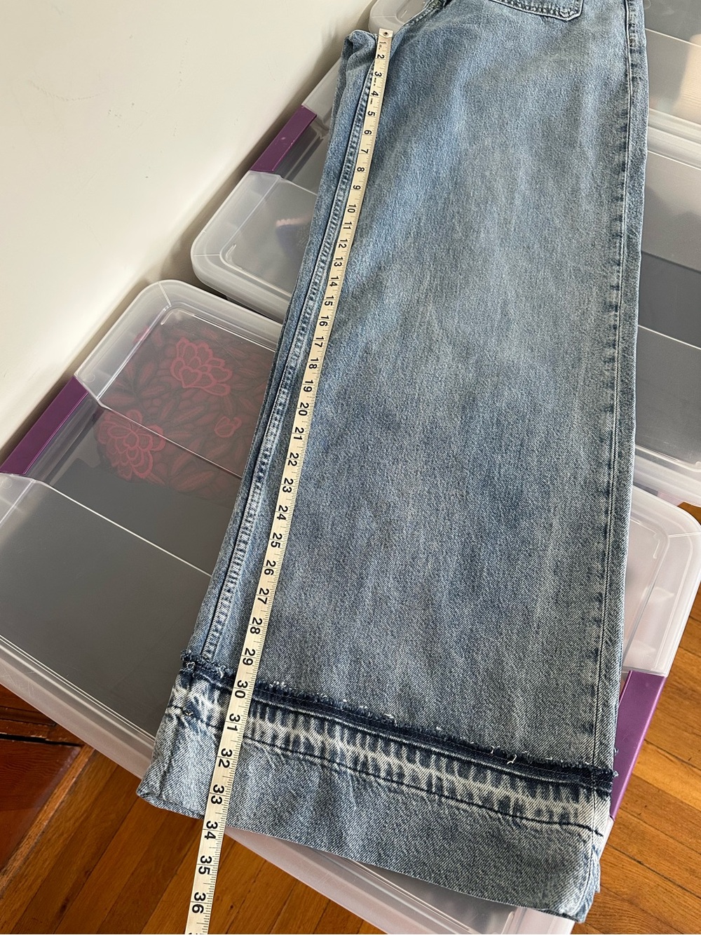 New Gap Mid Rise UltraSoft Wide Leg Baggy Jeans
Size 10 Tall Relaxed Slouchy Y2K - Picture 7 of 13